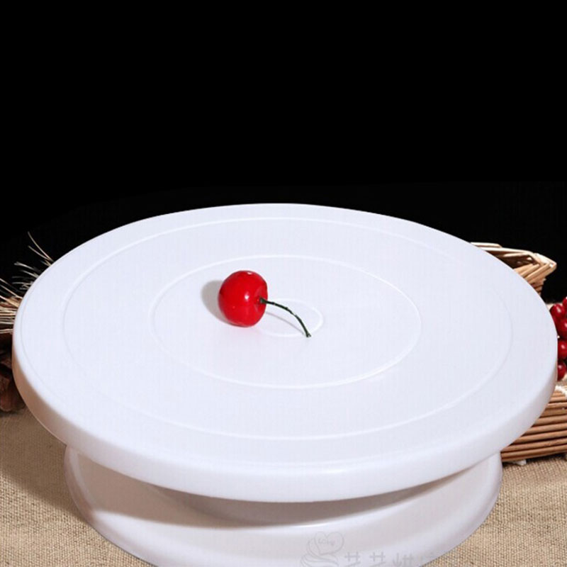 منصة دوارة مضادة للانزلاق لتزي - مراجعة Cake Decorating Turntable وسعره